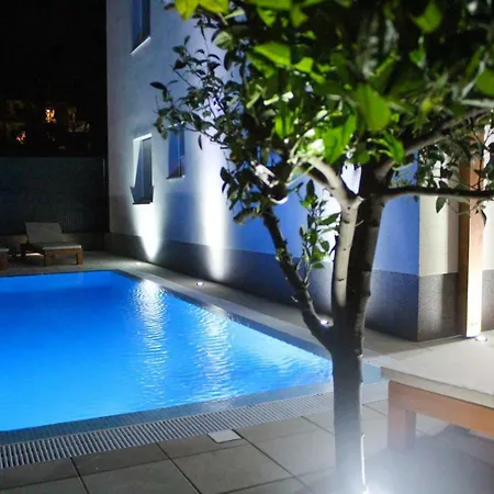 Luxury Apartment With Private Pool Trogir Exterior photo